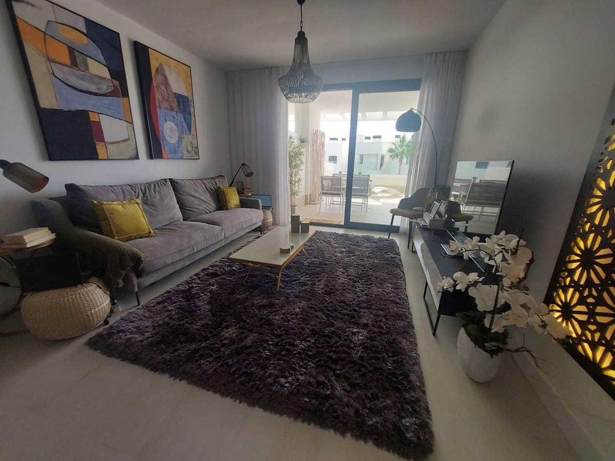 2 soveværelse Lejlighed til salg i Estepona med swimmingpool garage - € 449.000 (Ref: 8738430)