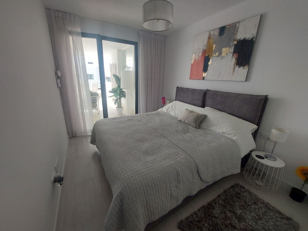 2 soveværelse Lejlighed til salg i Estepona med swimmingpool garage - € 449.000 (Ref: 8738430)