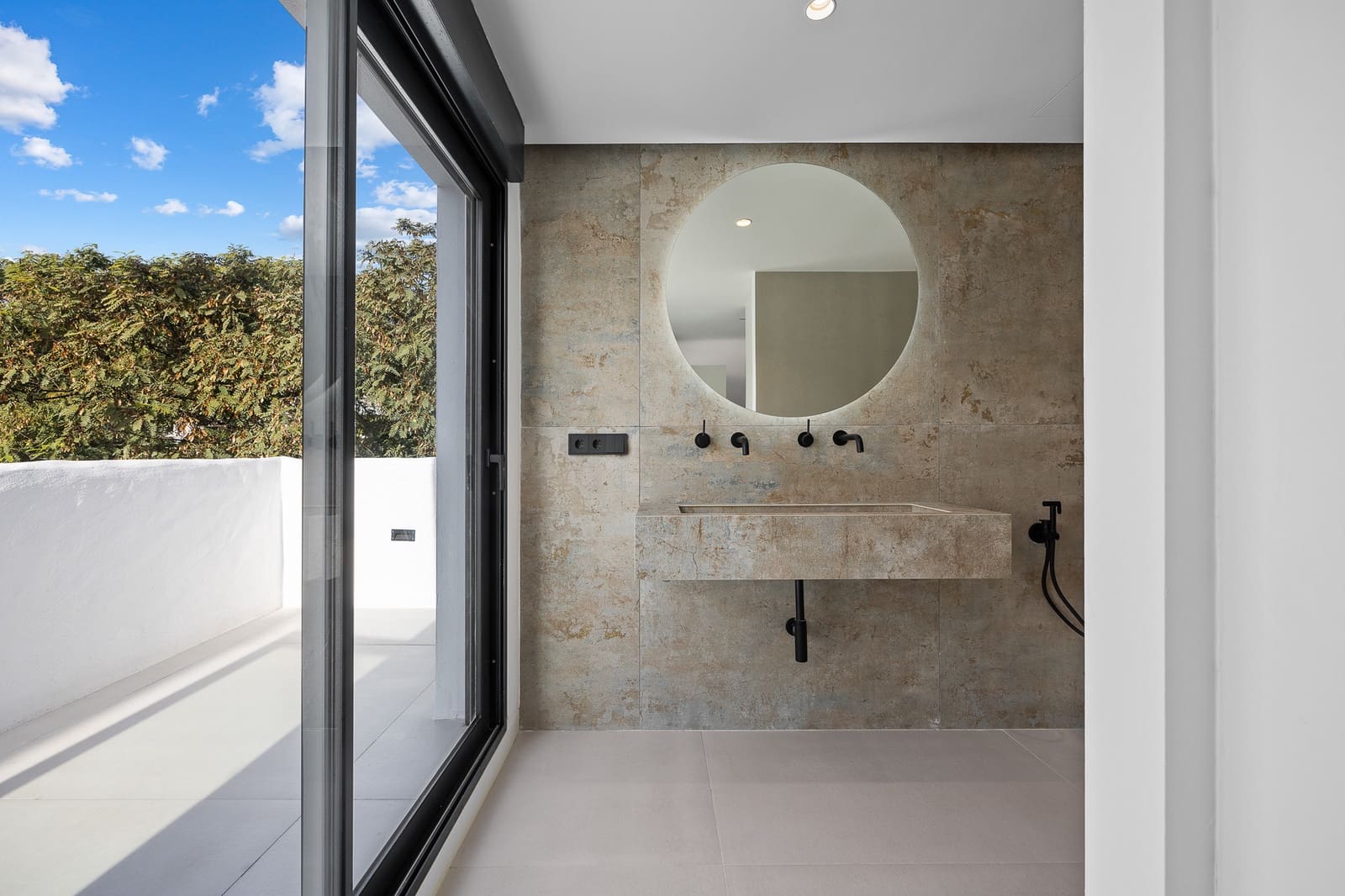 3 soverom Penthouse til salgs i El Paraiso med svømmebasseng garasje - € 637 450 (Ref: 8759869)