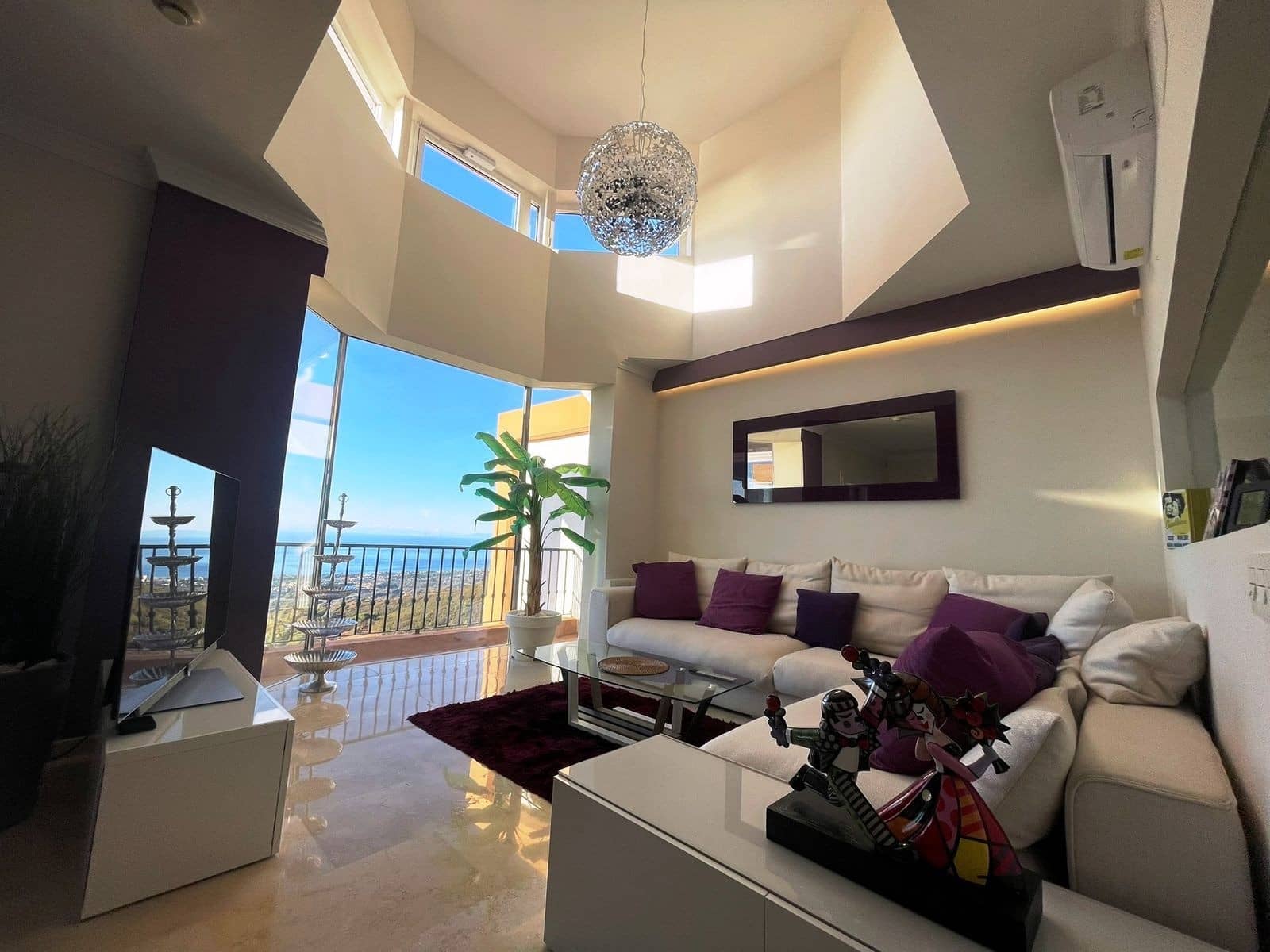 3 bedroom Townhouse for sale in Marbella with pool garage - € 995,000 (Ref: 8763807)