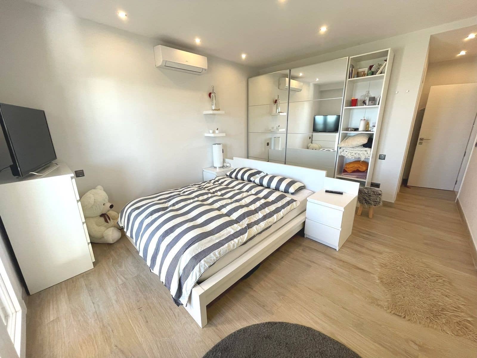 3 Zimmer Haus zu verkaufen in Marbella mit Pool Garage - 995.000 € (Ref: 8763807)