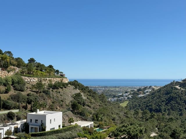 6 bedroom Villa for sale in El Madroñal, Benahavís with pool garage - € 7,000,000 (Ref: 8764745)