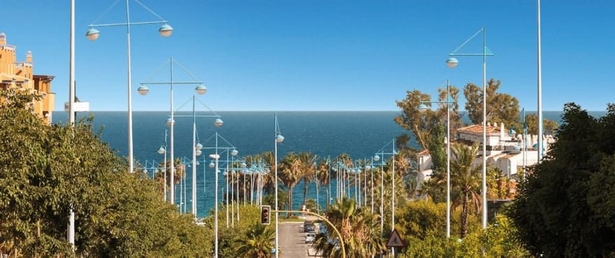 Apartamento de 4 habitaciones en San Pedro de Alcantara en venta con piscina garaje - 1.490.000 € (Ref: 8764759)