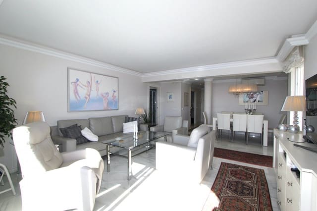 Apartamento de 3 habitaciones en Marbella en venta - 1.200.000 € (Ref: 8773290)