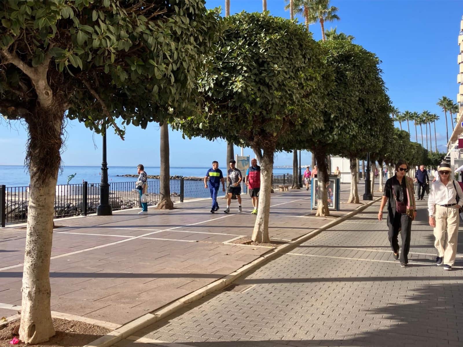 3 bedroom Apartment for sale in Marbella - € 1,200,000 (Ref: 8773290)