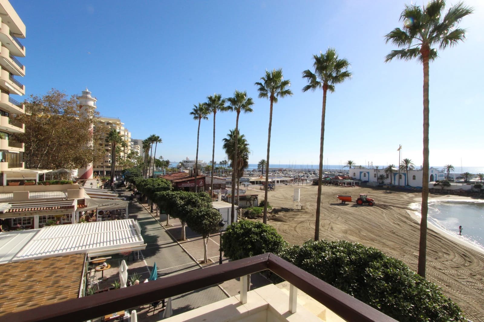 3 bedroom Apartment for sale in Marbella - € 1,200,000 (Ref: 8773290)