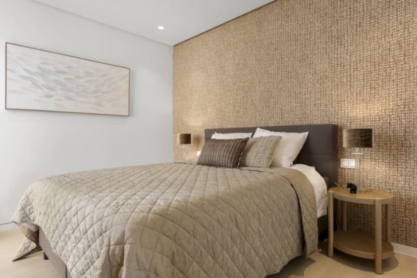 3 sypialnia Apartament na sprzedaż w Marbella z basenem garażem - 1 325 000 € (Ref: 8773293)