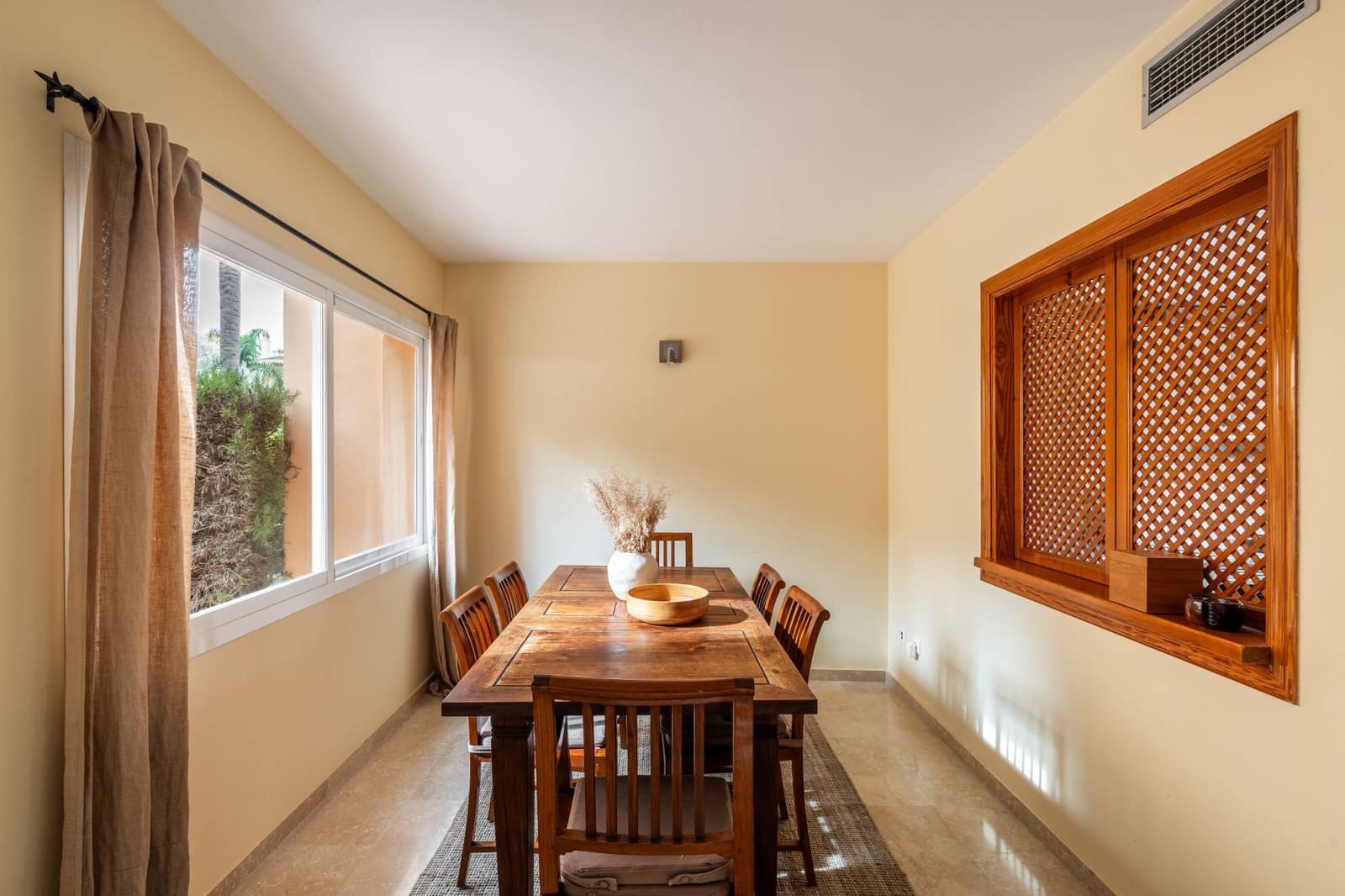 4 quarto Casa em Banda para venda em Marbella com piscina garagem - 525 000 € (Ref: 8776089)