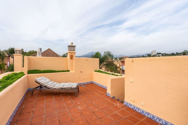 4 soverom Hus til salgs i Rodeo Alto - Guadaiza - La Campana, Marbella med svømmebasseng garasje - € 525 000 (Ref: 8776089)