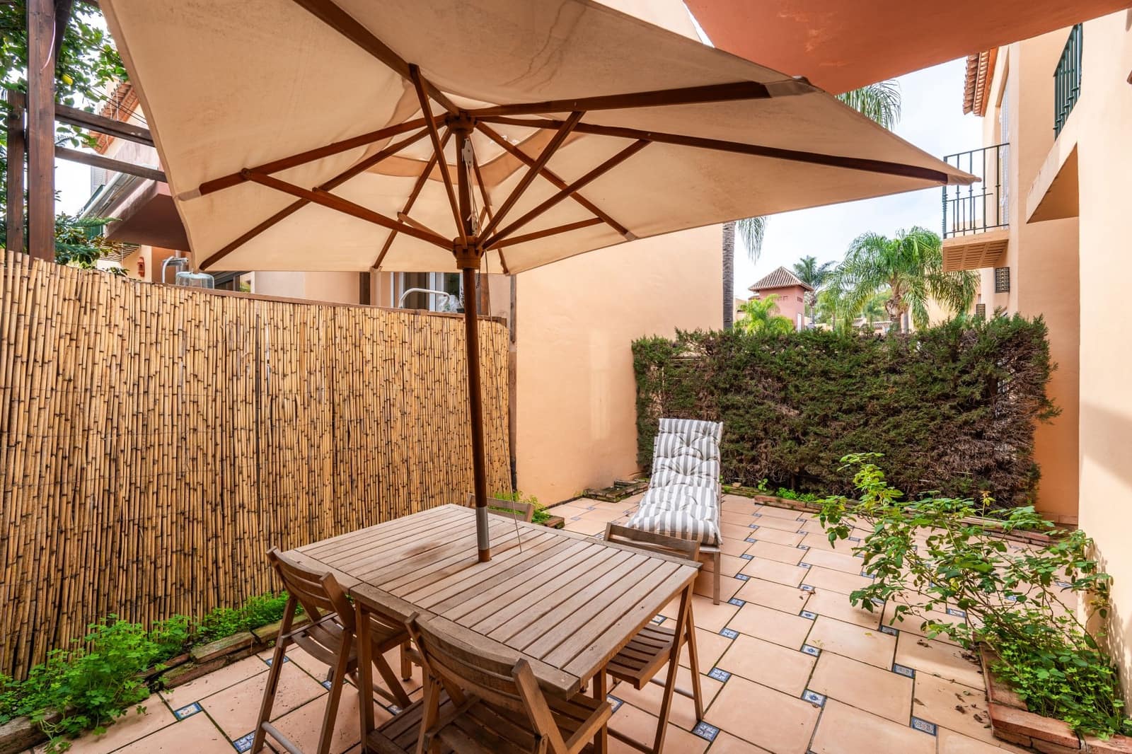 4 quarto Casa em Banda para venda em Marbella com piscina garagem - 525 000 € (Ref: 8776089)