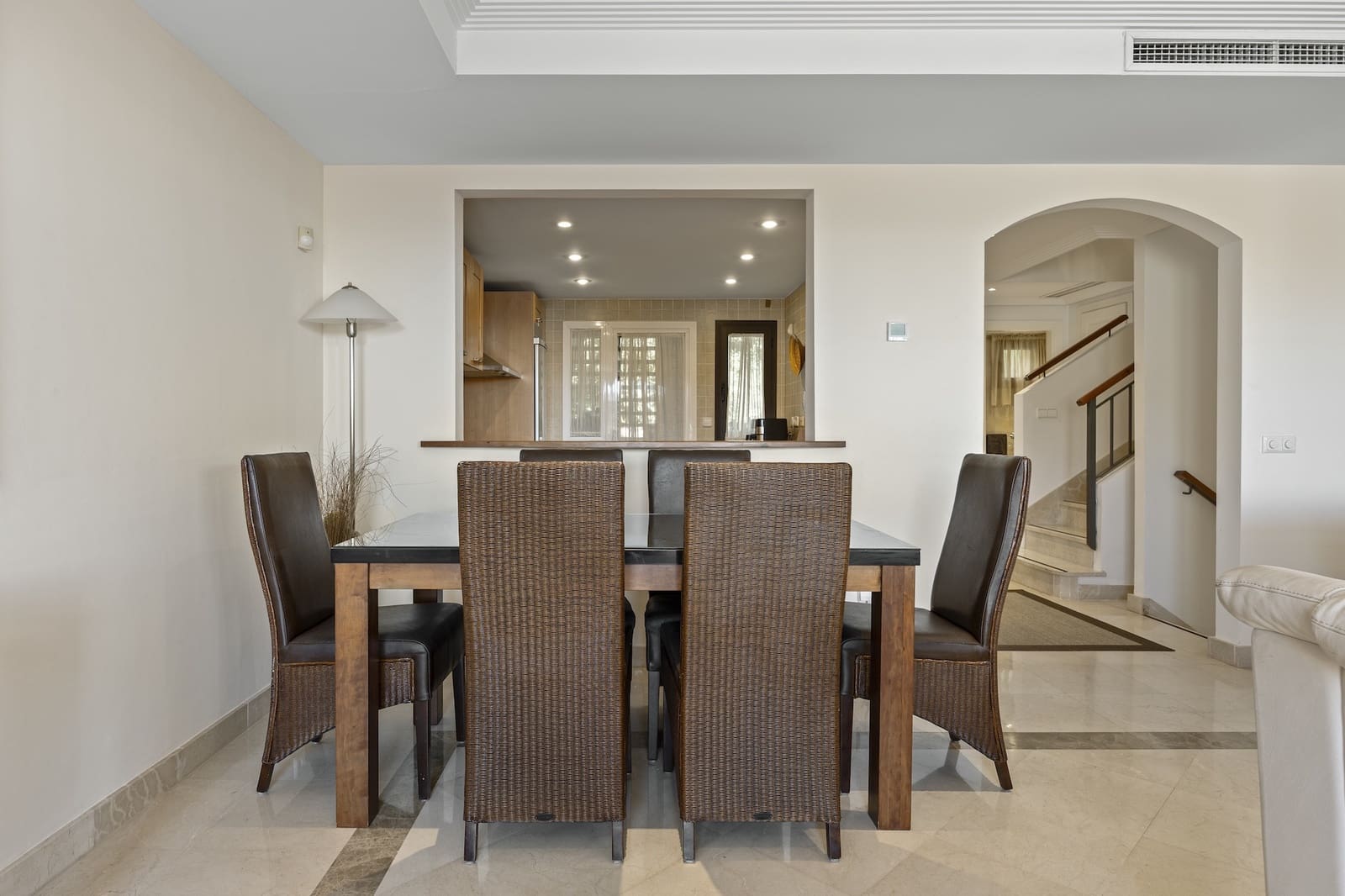 3 soveværelse Byhus til salg i Benahavis med swimmingpool garage - € 675.000 (Ref: 8778200)