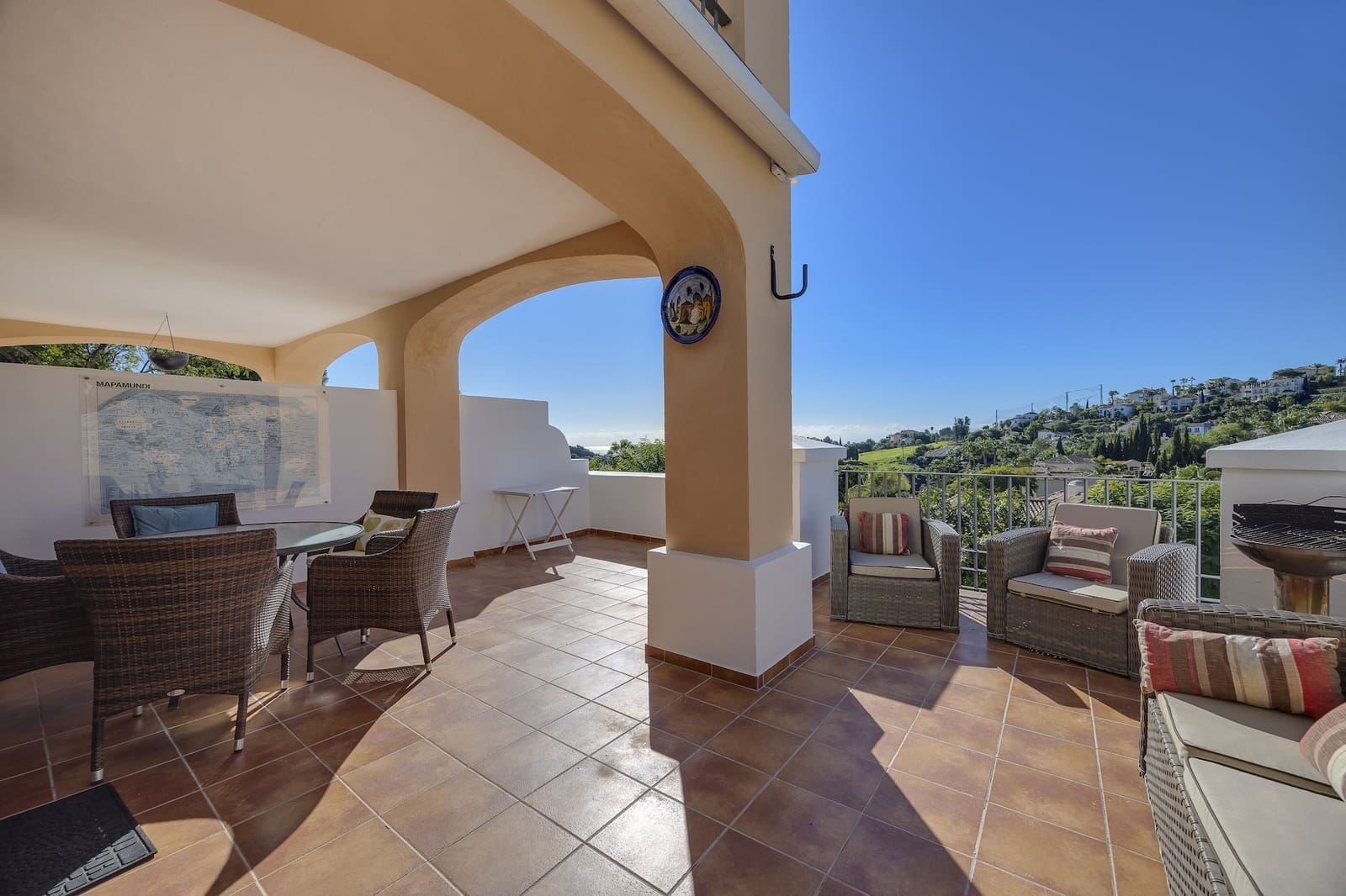 3 soveværelse Byhus til salg i Benahavis med swimmingpool garage - € 675.000 (Ref: 8778200)