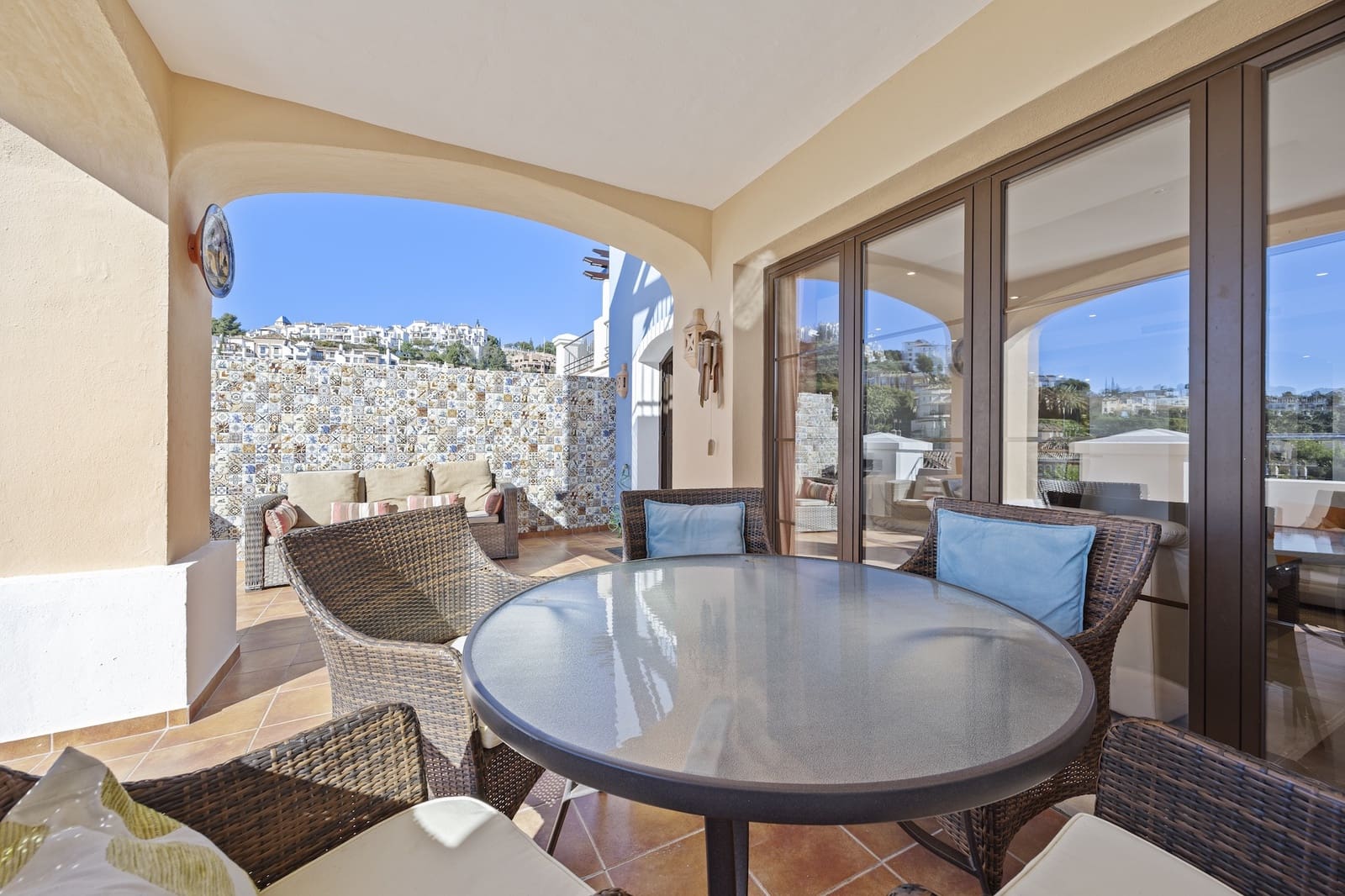 3 soveværelse Byhus til salg i Benahavis med swimmingpool garage - € 675.000 (Ref: 8778200)