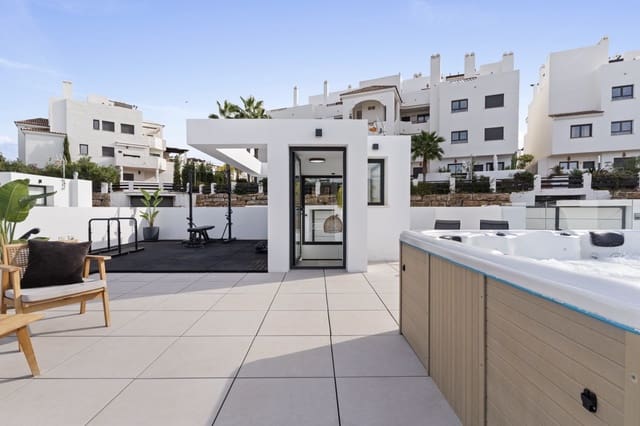 6 soveværelse Villa til salg i La Concha - Resina Golf, Estepona med swimmingpool garage - € 1.495.000 (Ref: 8789226)