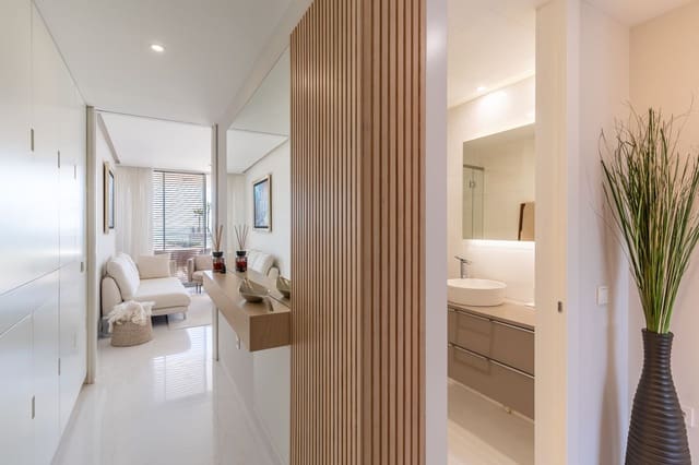 2 Zimmer Apartment zu verkaufen in Estepona mit Pool Garage - 1.095.000 € (Ref: 8798413)