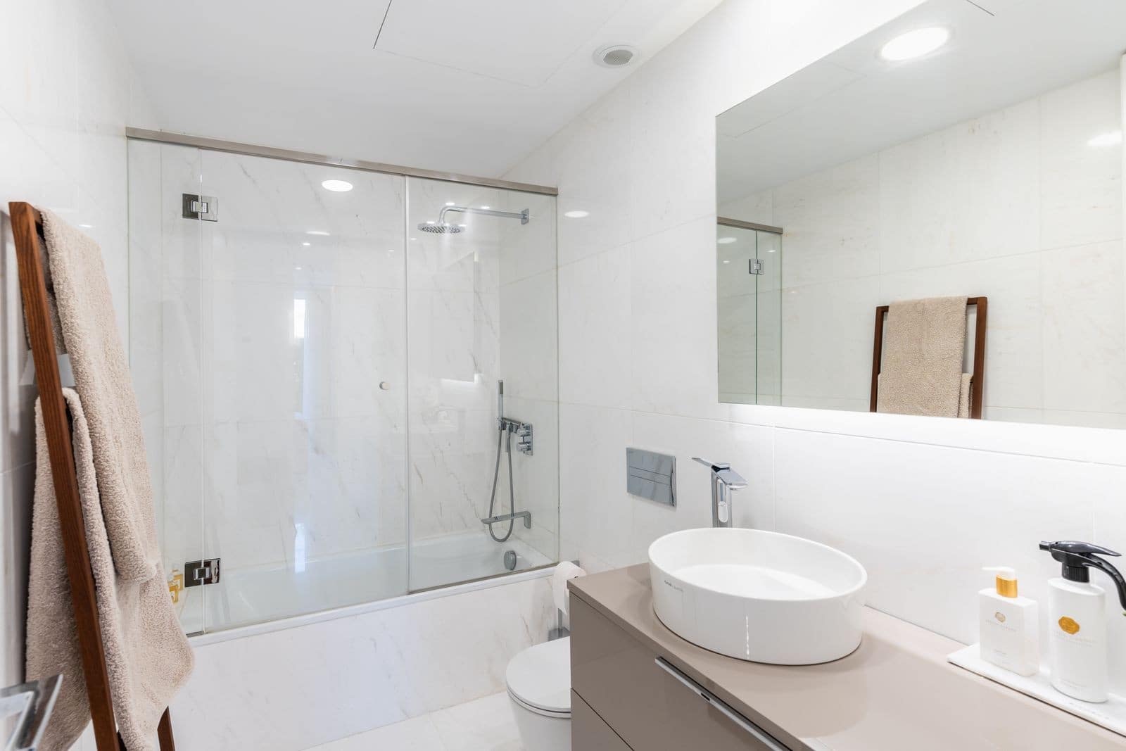 2 chambre Appartement à vendre à Estepona avec piscine garage - 1 095 000 € (Ref: 8798413)