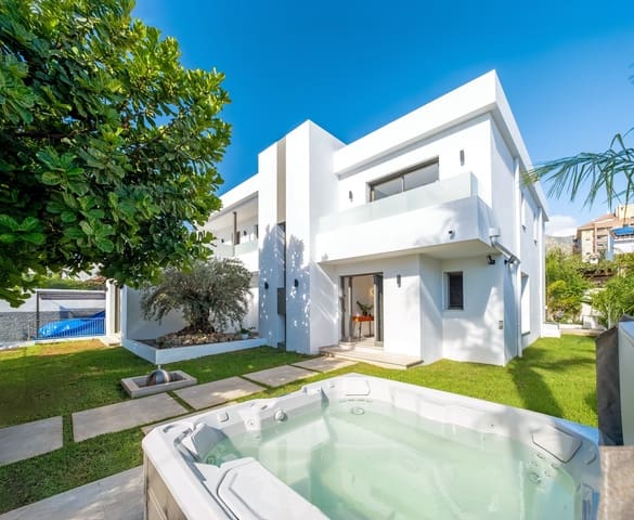 5 soverom Villa til salgs i Golden Mile, Marbella med svømmebasseng garasje - € 2 349 000 (Ref: 8809360)