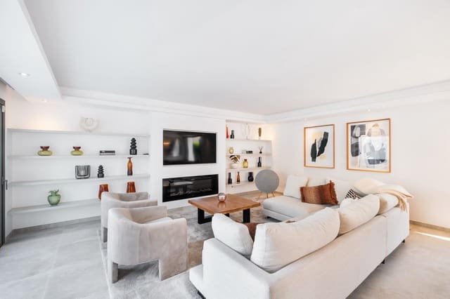 5 sypialnia Willa na sprzedaż w Golden Mile, Marbella z basenem garażem - 2 349 000 € (Ref: 8809360)