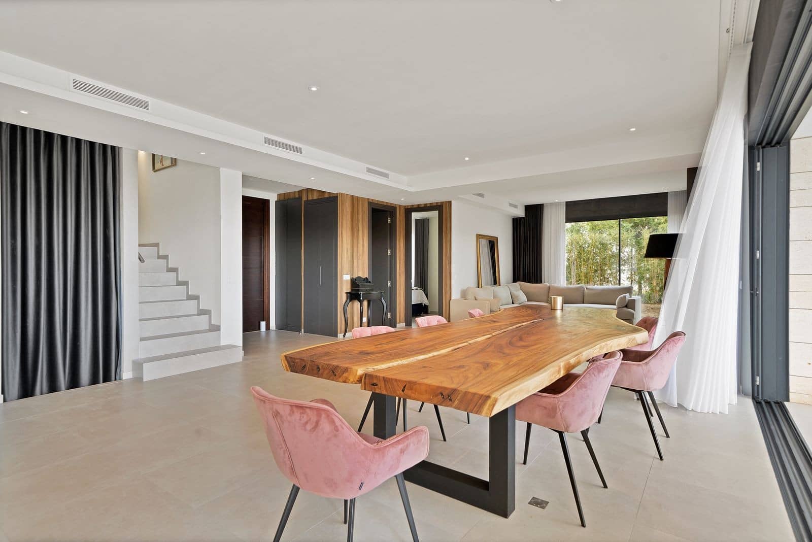 4 sovrum Villa till salu i Mijas Costa med pool garage - 1 950 000 € (Ref: 8849392)