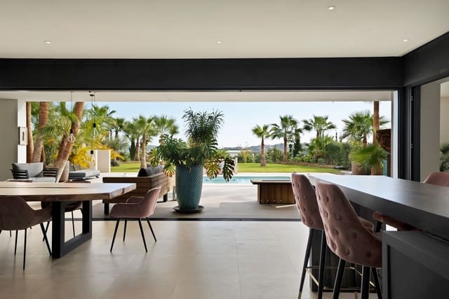 4 slaapkamer Villa te koop in Mijas Costa, Mijas met zwembad garage - € 1.950.000 (Ref: 8849392)