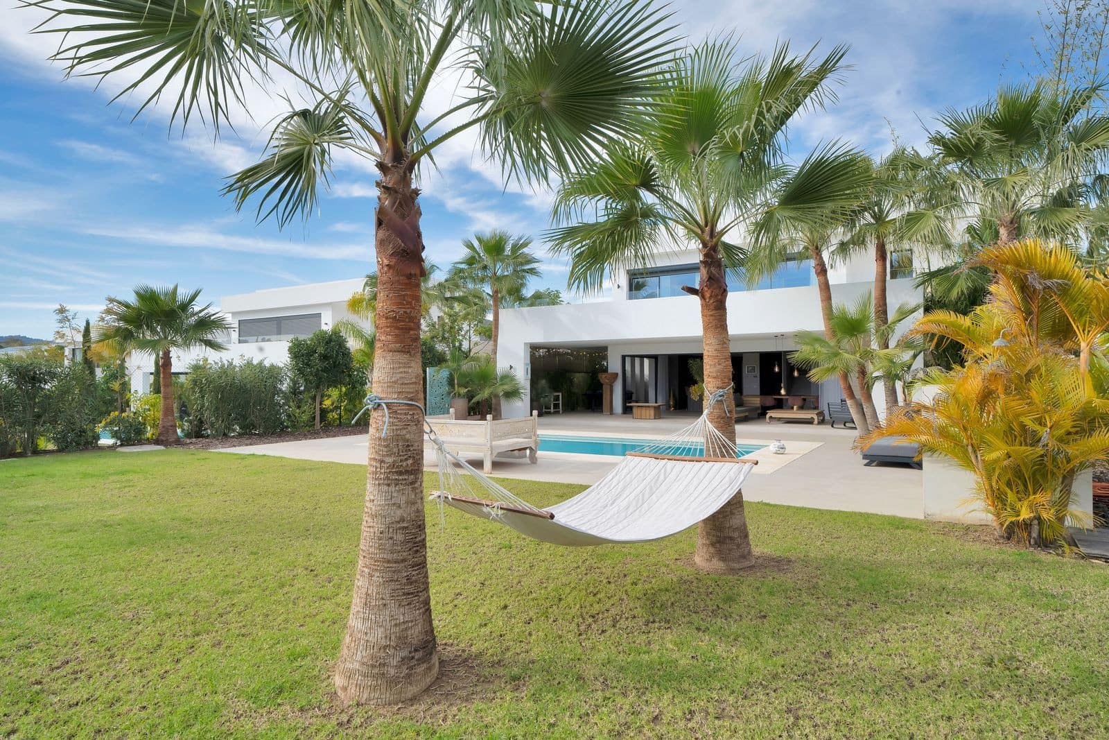 4 makuuhuone Huvila myytävänä paikassa Mijas Costa mukana uima-altaan 
autotalli - 1 950 000 € (Ref: 8849392)