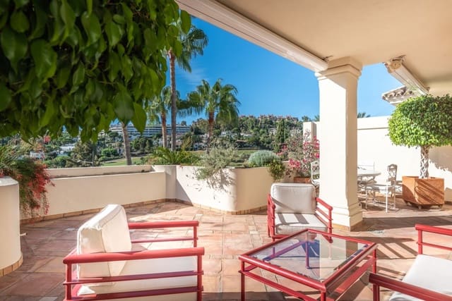 3 Zimmer Penthouse zu verkaufen in Marbella mit Pool Garage - 1.500.000 € (Ref: 8849393)