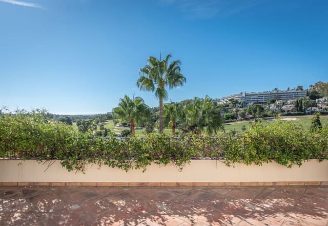 3 soveværelse Penthouse til salg i Marbella med swimmingpool garage - € 1.500.000 (Ref: 8849393)