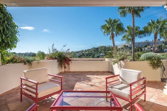 3 soveværelse Penthouse til salg i Marbella med swimmingpool garage - € 1.500.000 (Ref: 8849393)