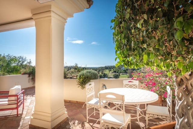 3 soveværelse Penthouse til salg i Marbella med swimmingpool garage - € 1.500.000 (Ref: 8849393)