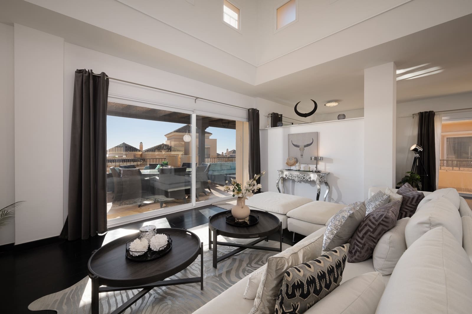 4 chambre Penthouse à vendre à Marbella avec piscine garage - 1 449 000 € (Ref: 8849394)