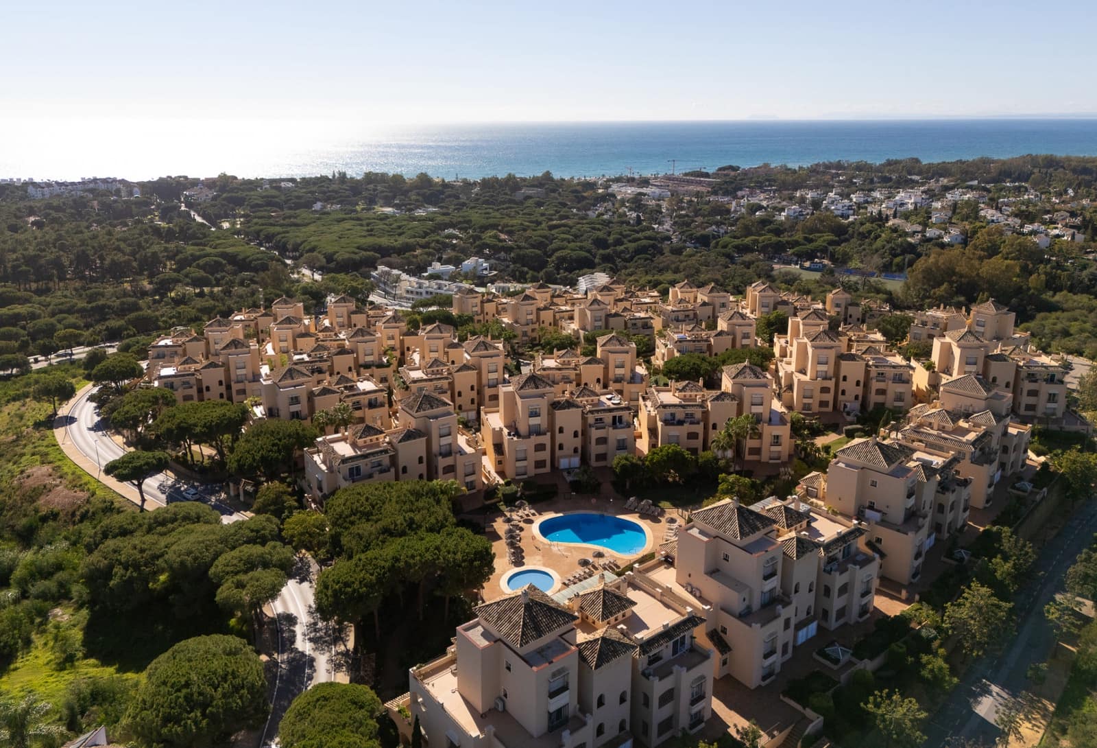 4 chambre Penthouse à vendre à Marbella avec piscine garage - 1 449 000 € (Ref: 8849394)