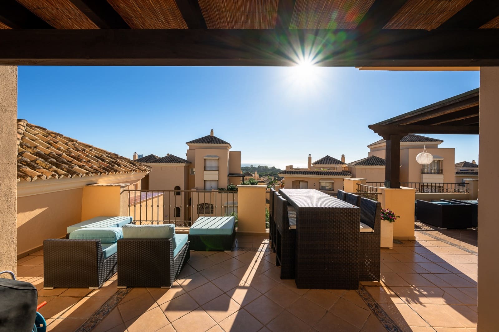 4 soverom Penthouse til salgs i Marbella med svømmebasseng garasje - € 1 399 000 (Ref: 8849394)