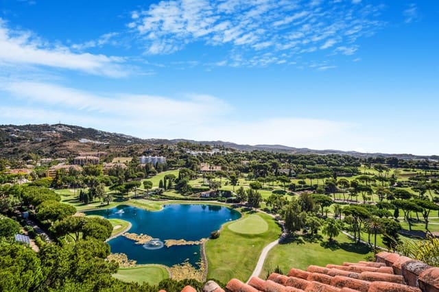 4 slaapkamer Penthouse te koop in Marbella met zwembad garage - € 2.490.000 (Ref: 8851356)