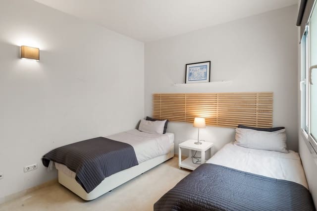 2 soverom Leilighet til salgs i Casares med svømmebasseng garasje - € 390 000 (Ref: 8879671)