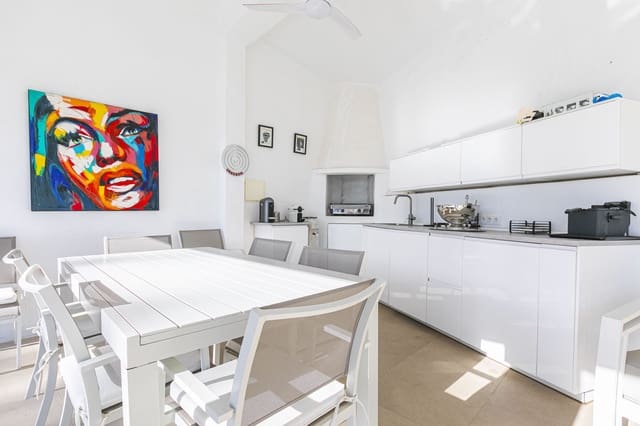 4 slaapkamer Villa te koop in Benahavís met zwembad garage - € 1.395.000 (Ref: 8879677)