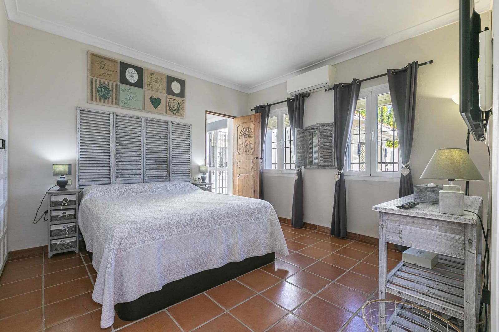 Chalet de 4 habitaciones en Benahavís en venta con piscina garaje - 1.395.000 € (Ref: 8879677)