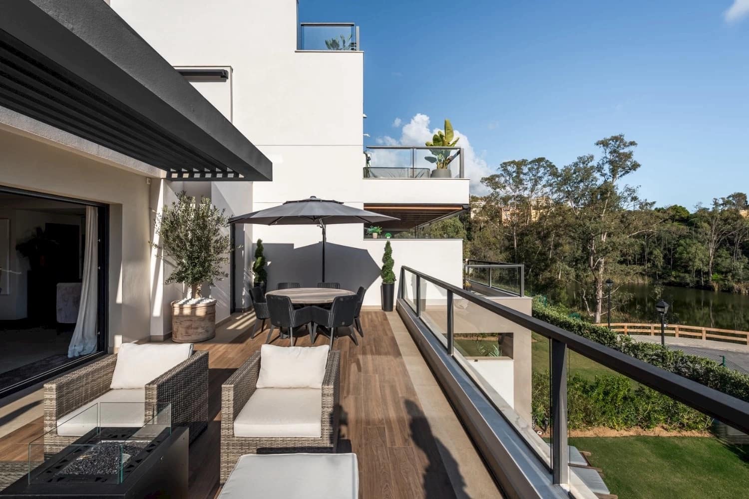 3 slaapkamer Penthouse te koop in Marbella met zwembad garage - € 995.000 (Ref: 8879678)