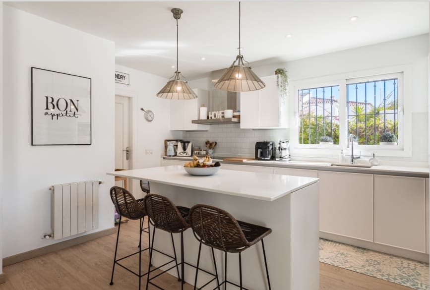 3 soveværelse Byhus til salg i San Pedro de Alcantara med swimmingpool garage - € 1.499.990 (Ref: 8879679)