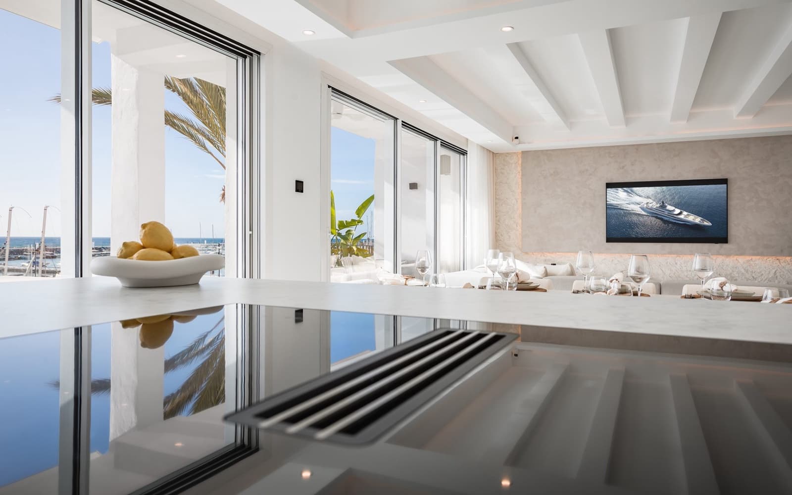 4 bedroom Penthouse for sale in Puerto Banus - € 3,750,000 (Ref: 8892877)