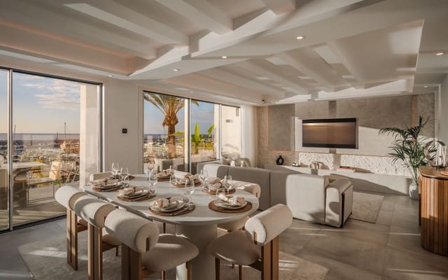 4 soveværelse Penthouse til salg i Puerto Banus, Marbella - € 3.750.000 (Ref: 8892877)