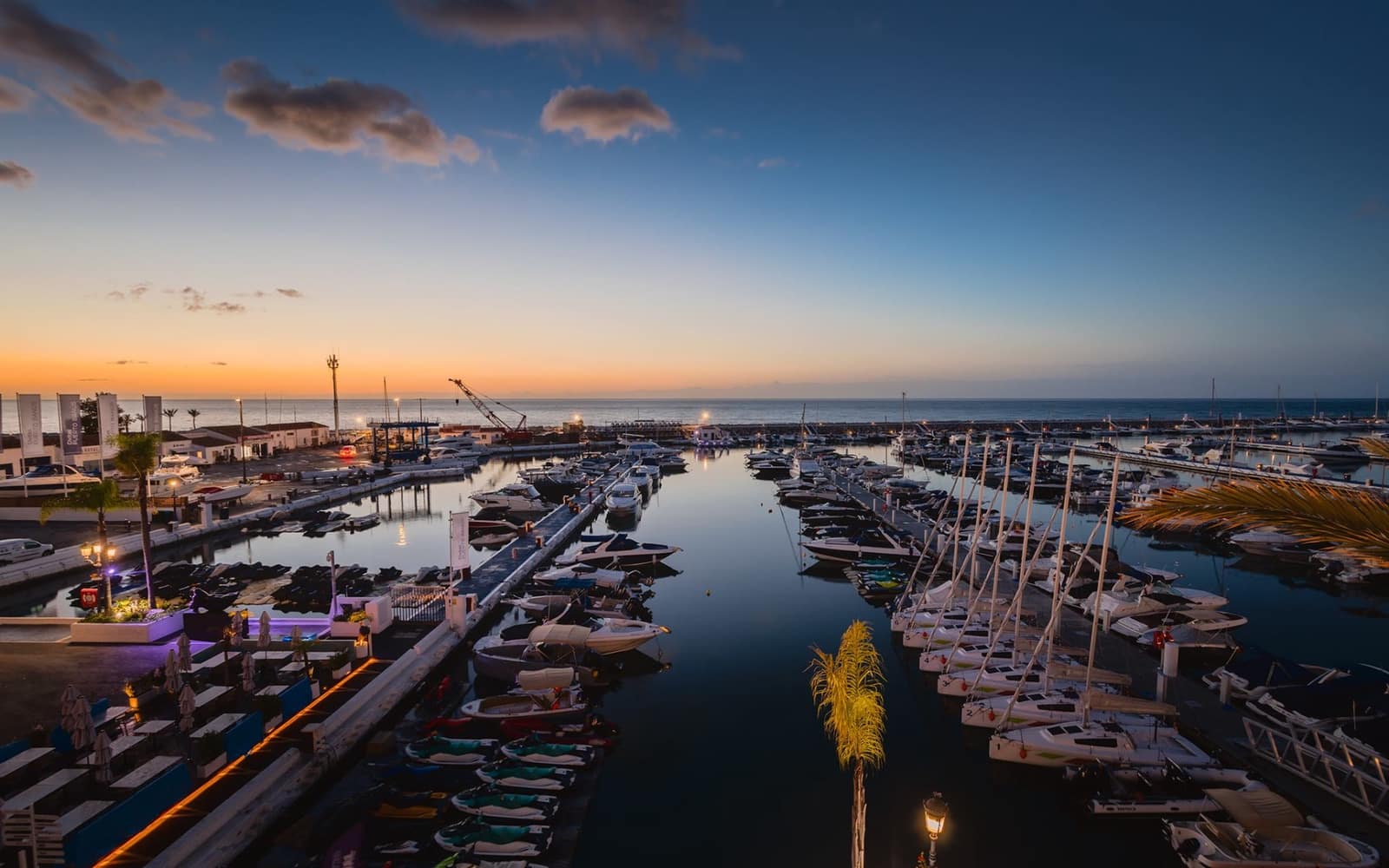4 bedroom Penthouse for sale in Puerto Banus - € 3,750,000 (Ref: 8892877)