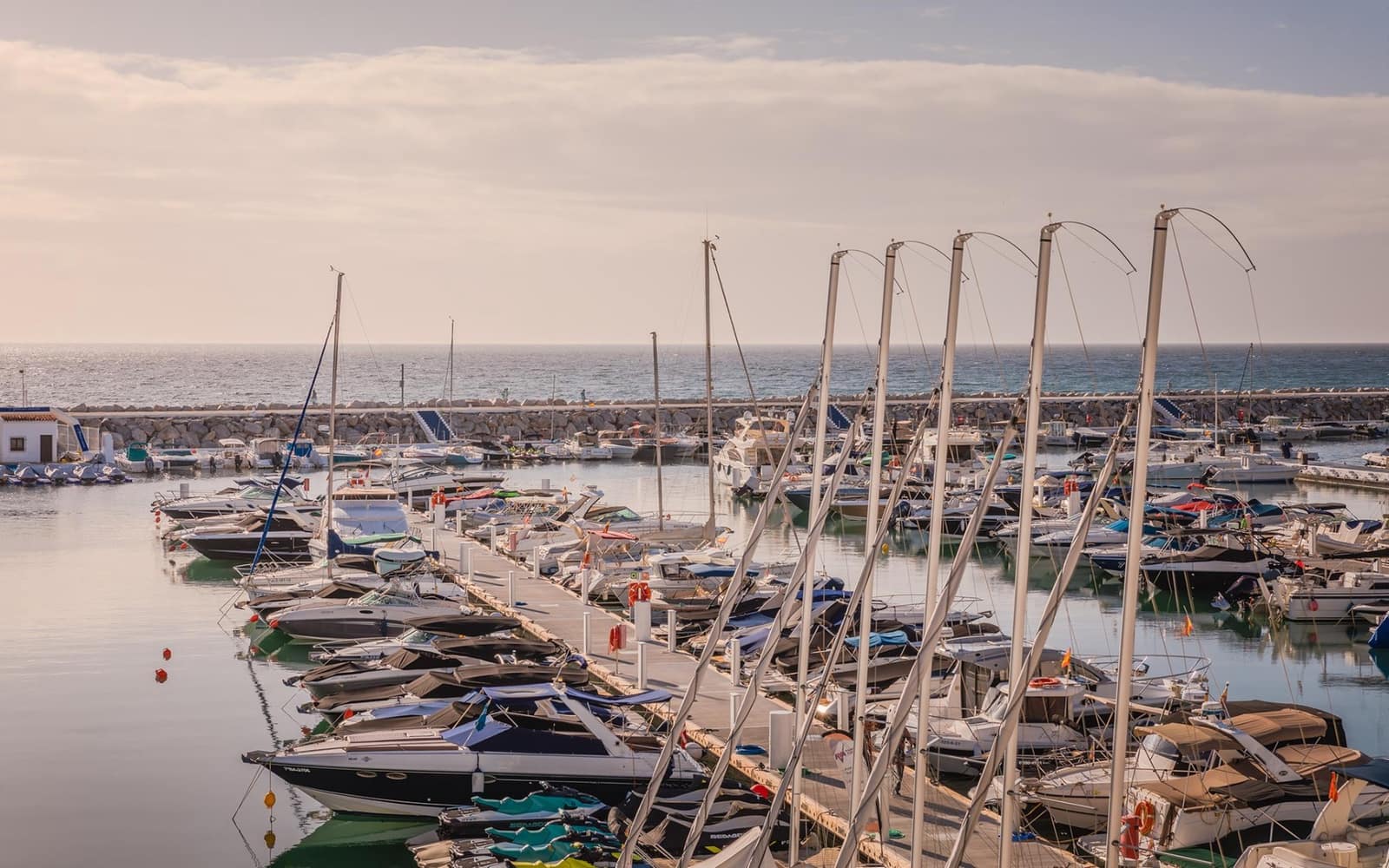 4 bedroom Penthouse for sale in Puerto Banus - € 3,750,000 (Ref: 8892877)