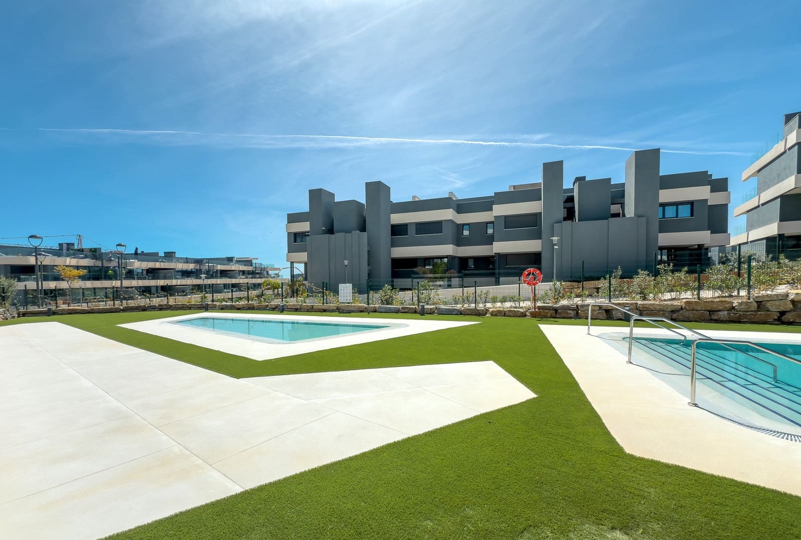 3 soveværelse Lejlighed til salg i New Golden Mile med swimmingpool garage - € 549.000 (Ref: 8907324)