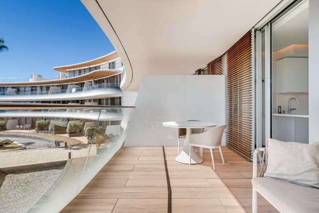 2 quarto Apartamento para venda em Estepona com piscina garagem - 948 000 € (Ref: 8915136)