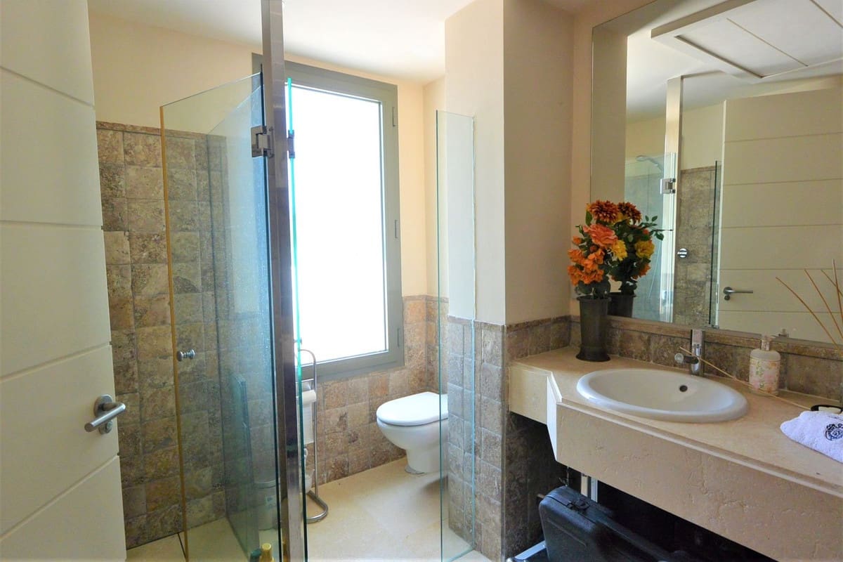 3 soveværelse Penthouse til salg i Los Flamingos med swimmingpool garage - € 1.075.000 (Ref: 8915138)