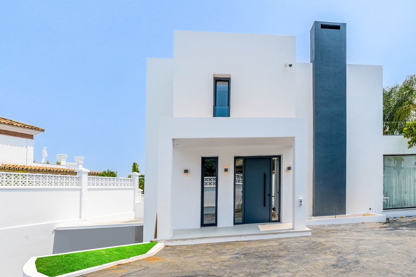 Chalet de 5 habitaciones en Nueva Andalucia en venta con piscina garaje - 3.150.000 € (Ref: 8926731)
