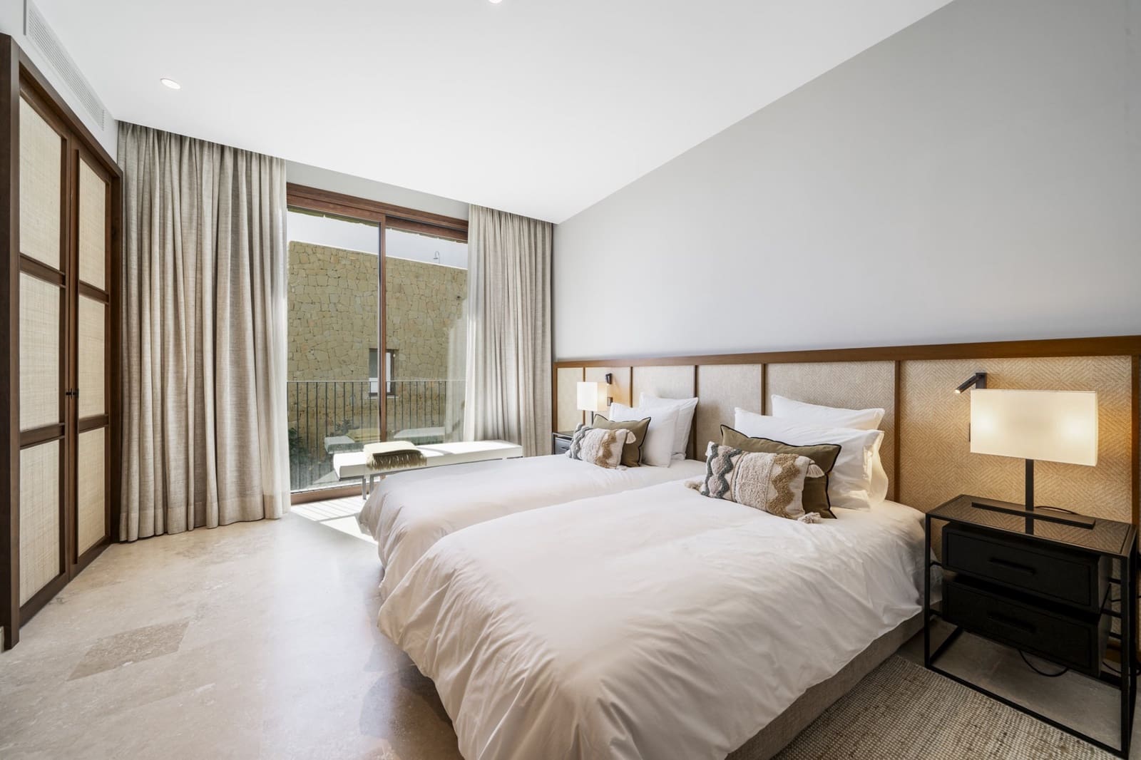 3 soverom Leilighet til salgs i Casares med svømmebasseng garasje - € 2 495 000 (Ref: 8941467)