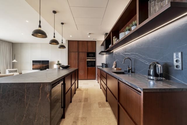 3 soverom Leilighet til salgs i Casares med svømmebasseng garasje - € 2 495 000 (Ref: 8941467)