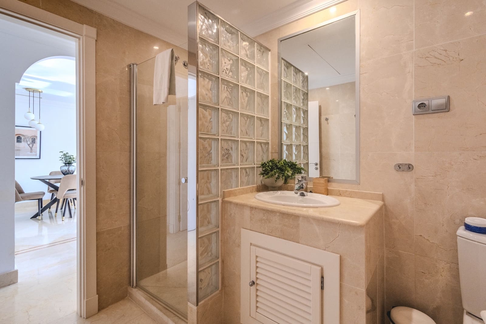 2 Zimmer Apartment zu verkaufen in Marbella mit Pool Garage - 520.000 € (Ref: 8941468)