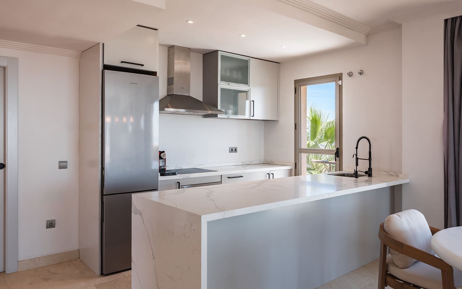 3 slaapkamer Penthouse te koop in Benahavis met zwembad - € 795.000 (Ref: 8941486)